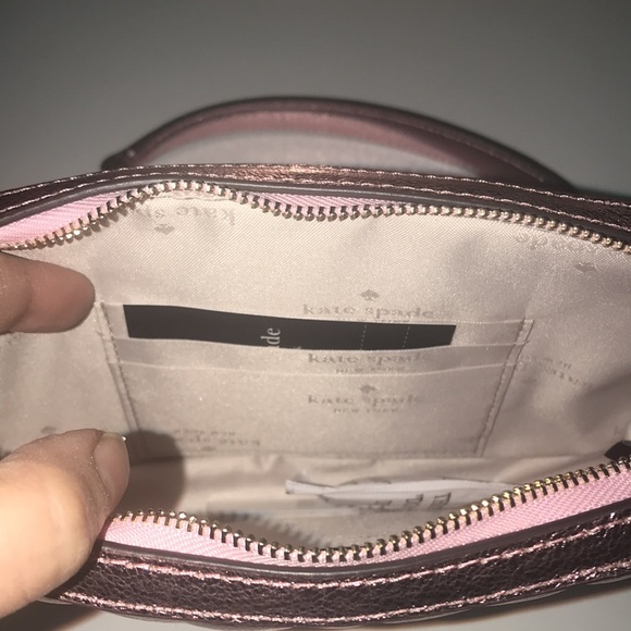 KATE SPADE ♠️ QUILTED METALLIC LEATHER CROSSBODY CARD CASE SET - Picture 8 of 15